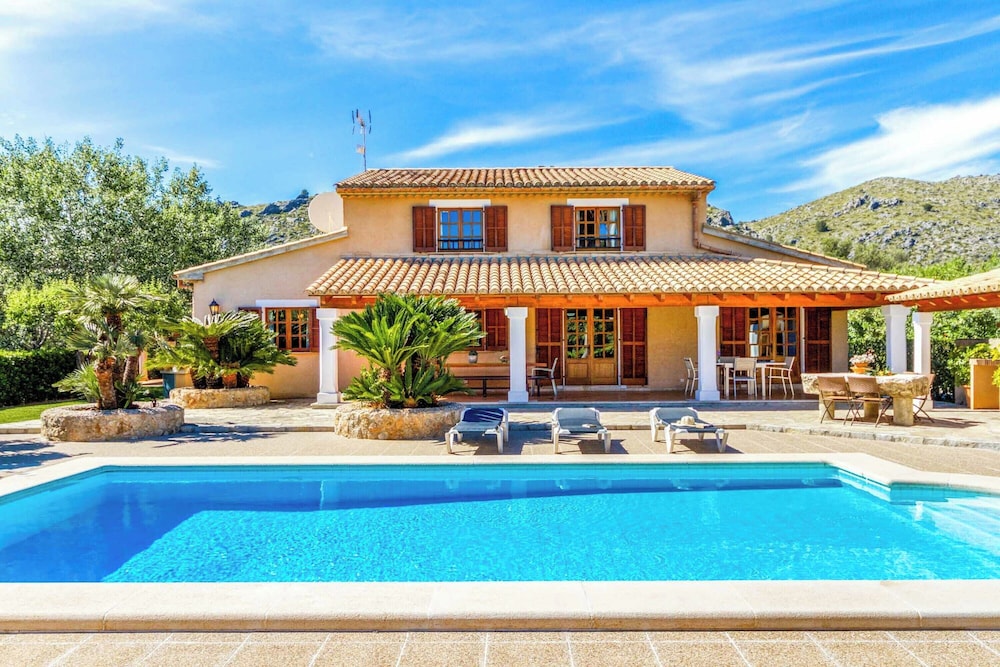 Cal Rei Petit photo 4