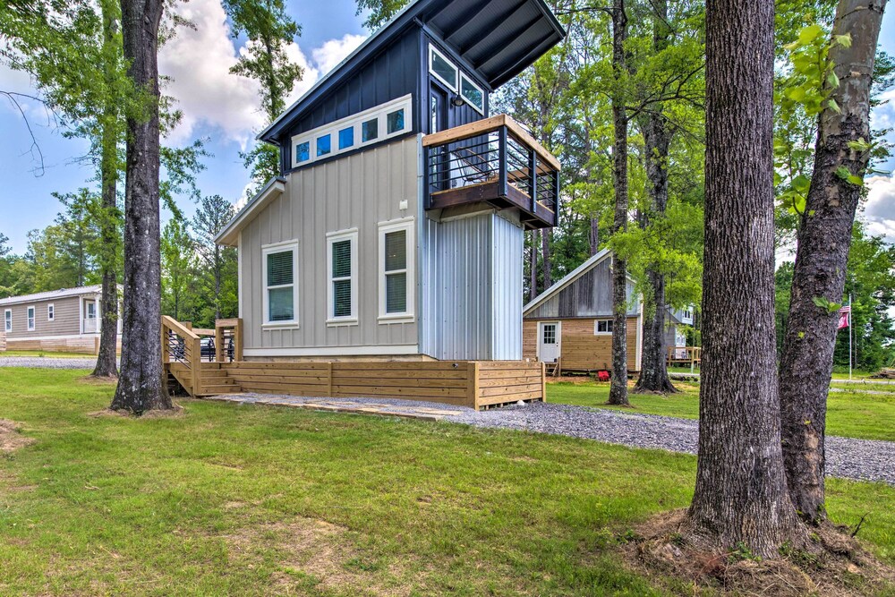 Modern Starkville Tiny Home Near Dining  MSU - Property Image 5