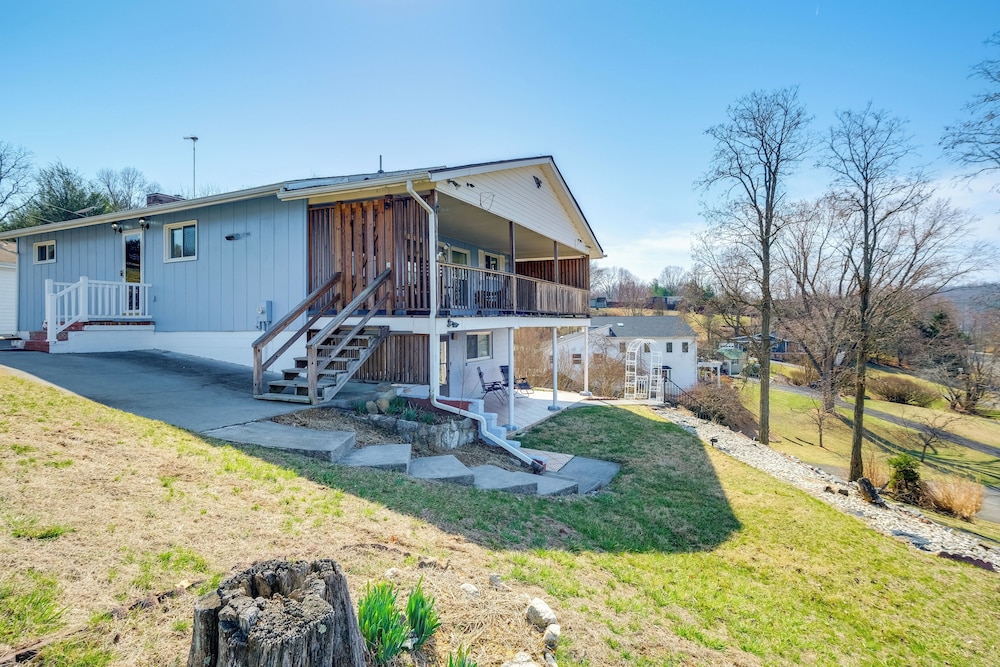 Lake Views & Private Dock: Radford Retreat!