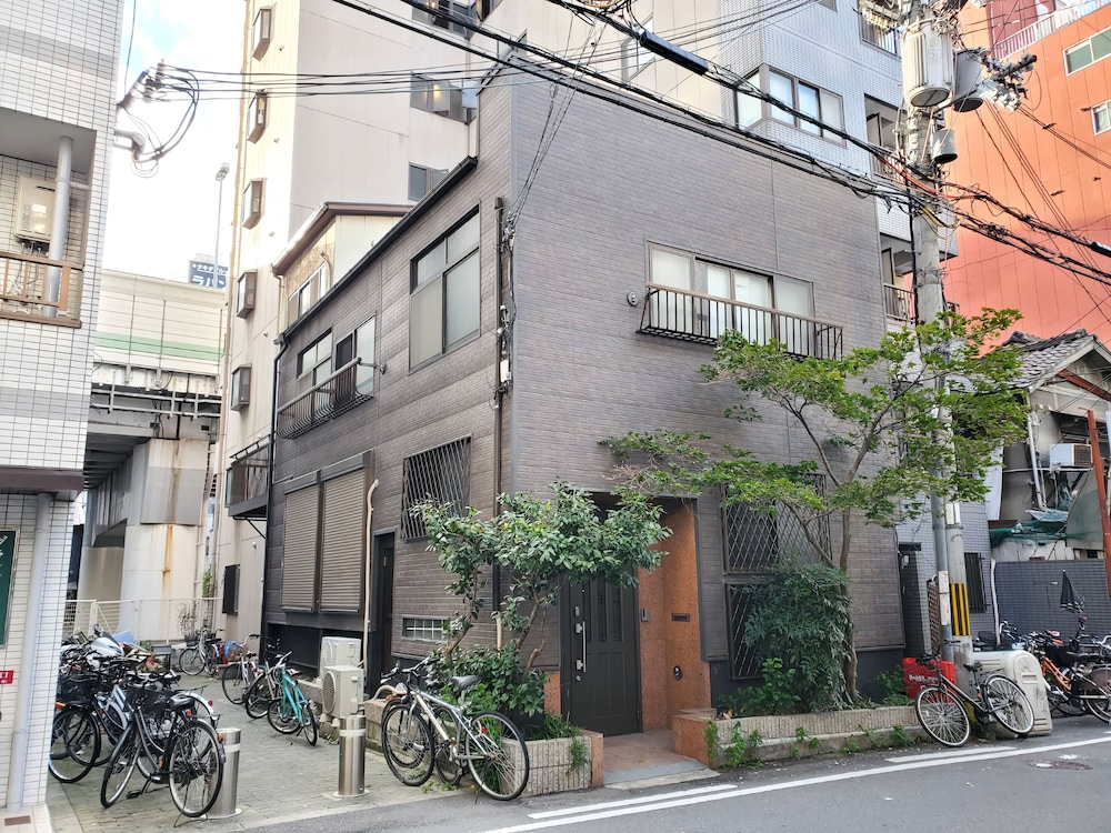 Matsuyamachi Dotonbori Condo