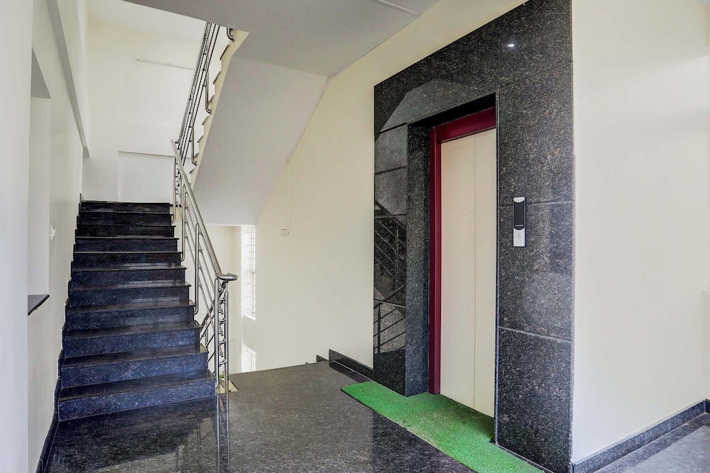 FabHotel Royal Suites - Yeshwanthpur