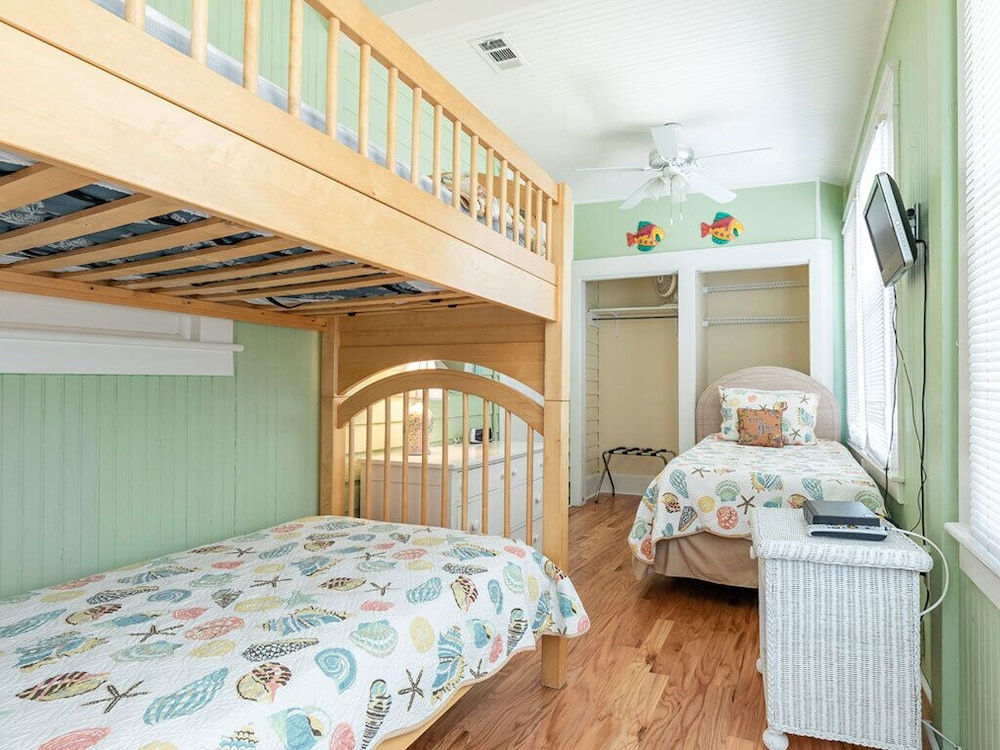 Sea View Cottage by Tybee Vacation Rentals view 2