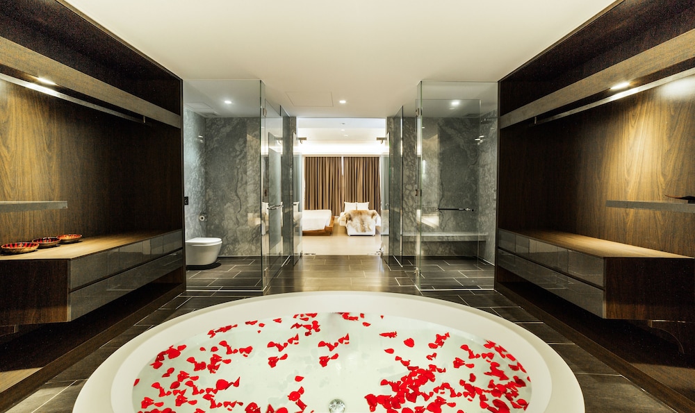 Saint Simeon Resort & Spa