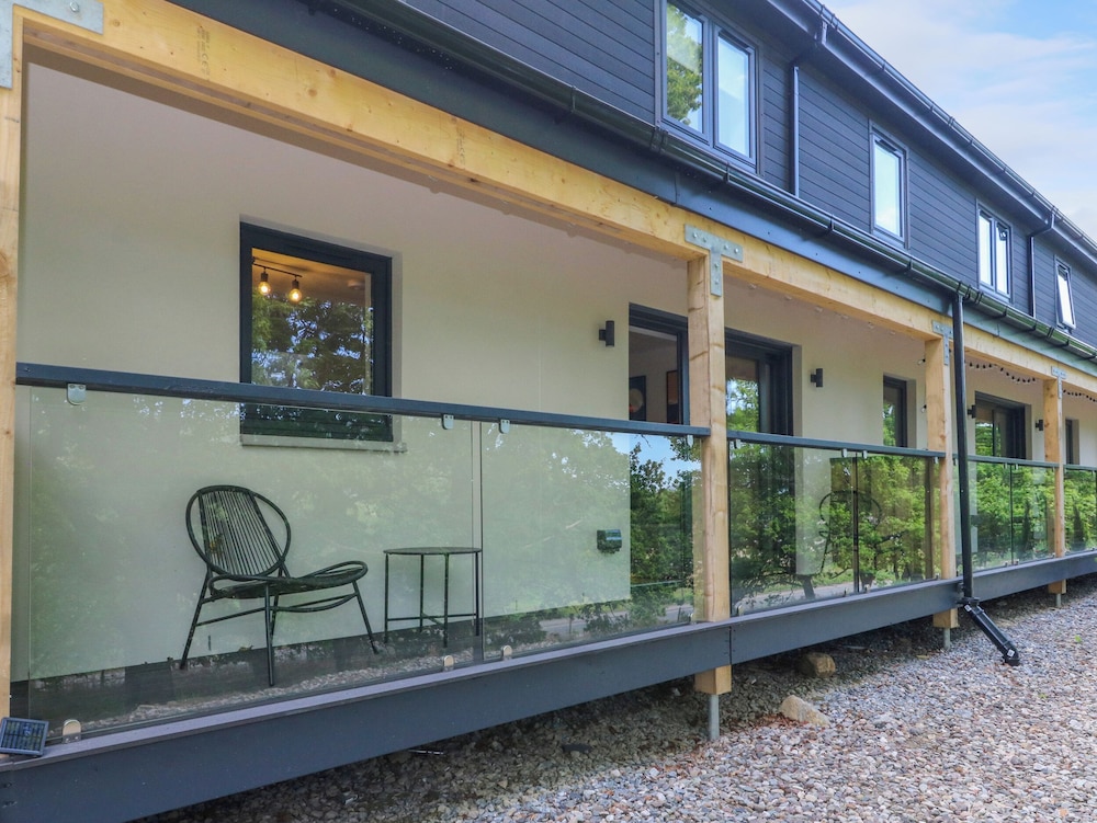 Oakbank Mews