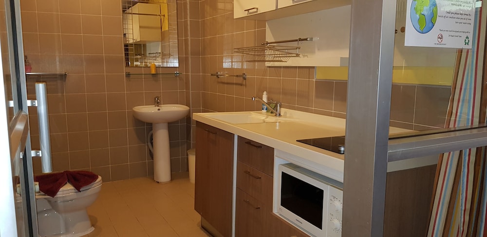 Zone6 Coworking Beach Apartment