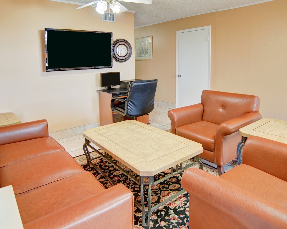 Super 8 by Wyndham Decatur Texas