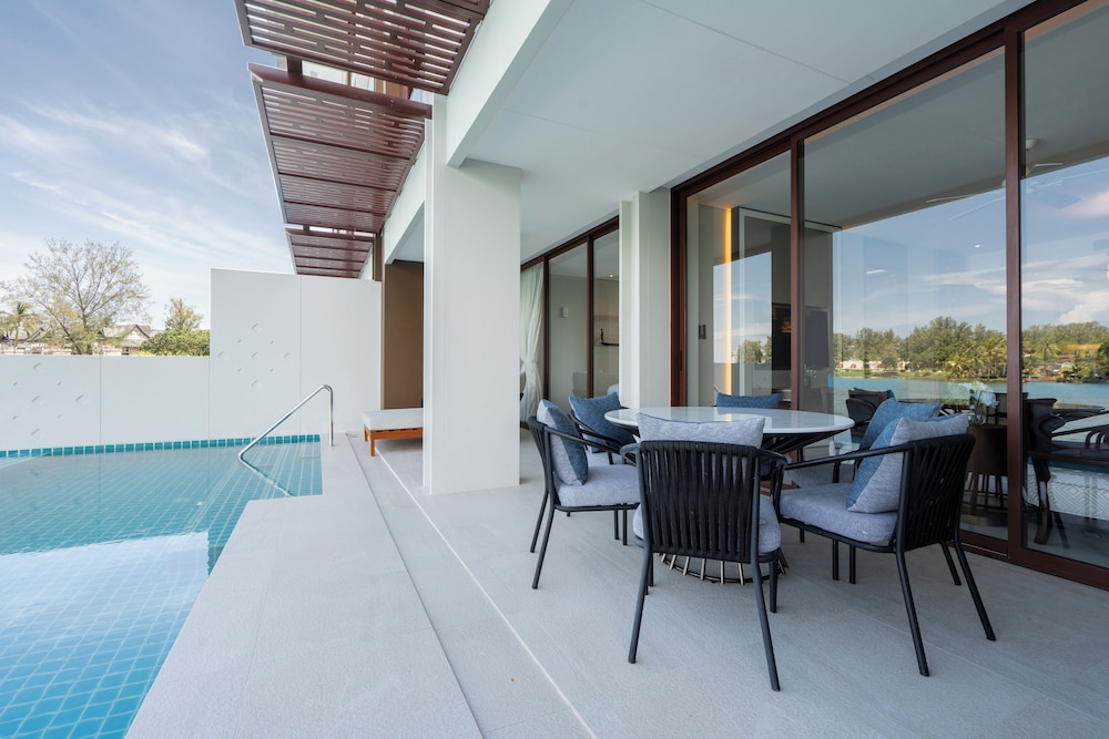 ANGSANA Oceanview in Laguna area