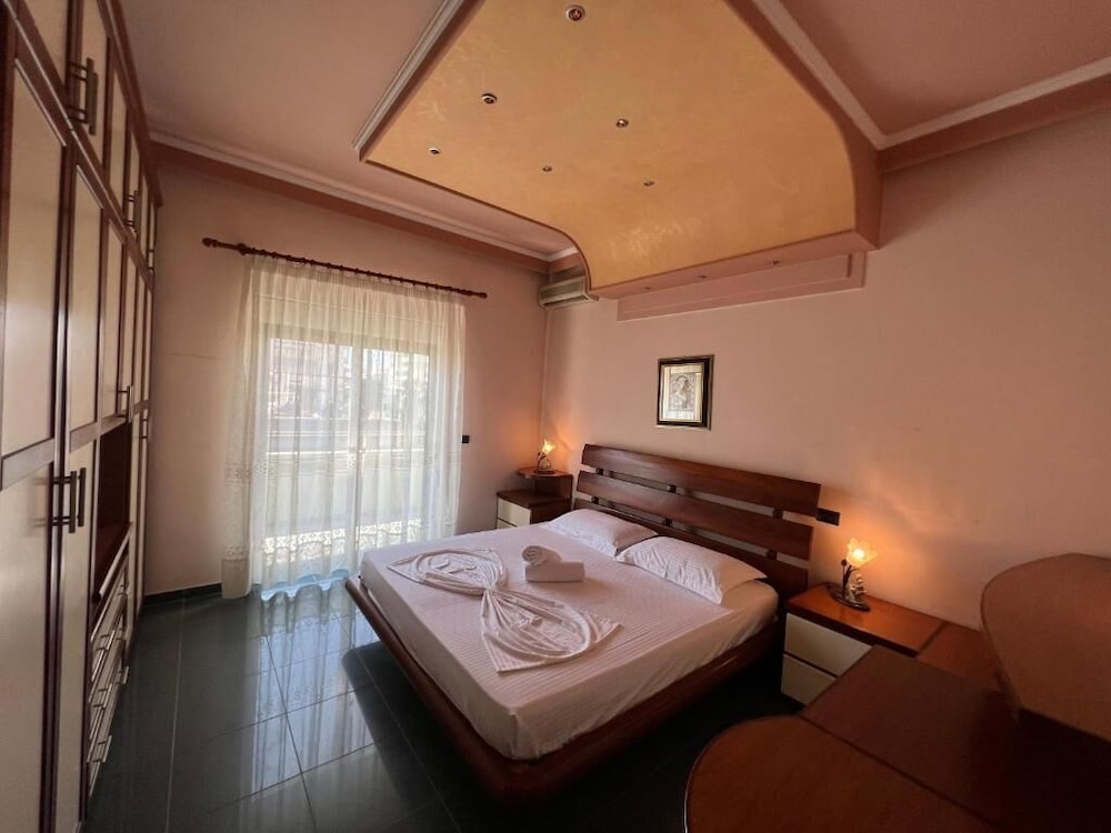 Green Garden Villa