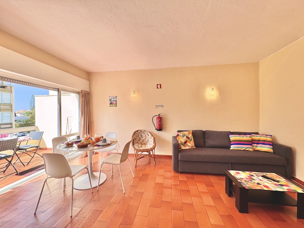 Vilamoura Central 10 by Homing