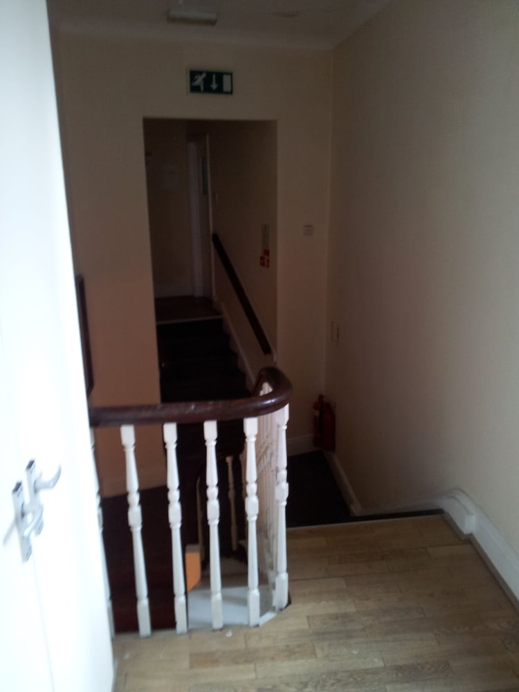 Photo 32