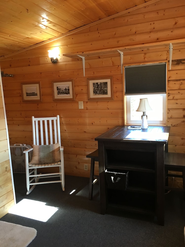 Earthsong Lodge