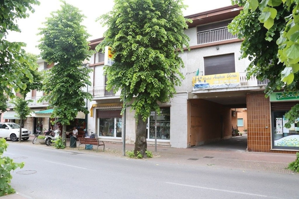 Hotel Andrea Doria - Image 1