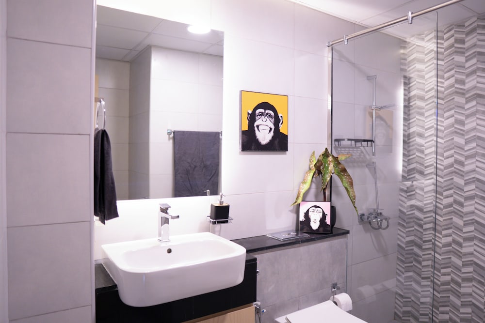 Grapeful Stay – Luxury Hostel Binghatti Avenue Tower Al Jaddaf