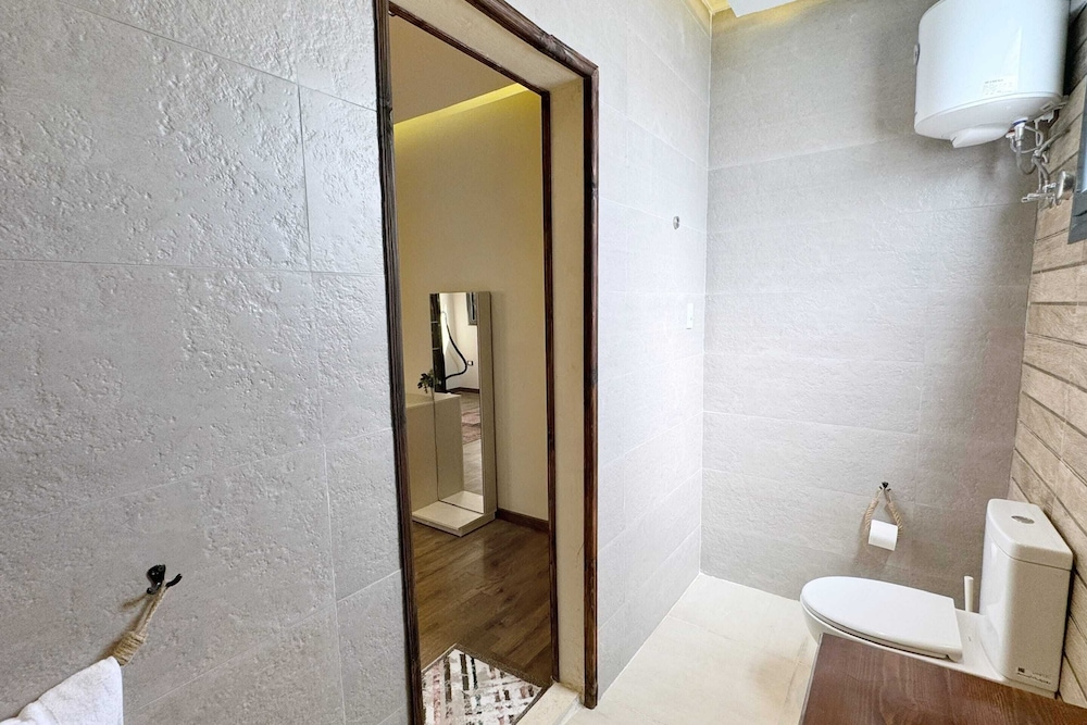 The Built-up 2 BDR Condo 15 min to CAI Airpt