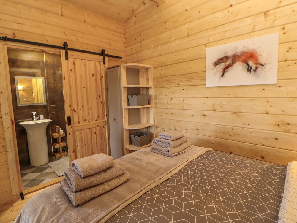 Foxes Den
