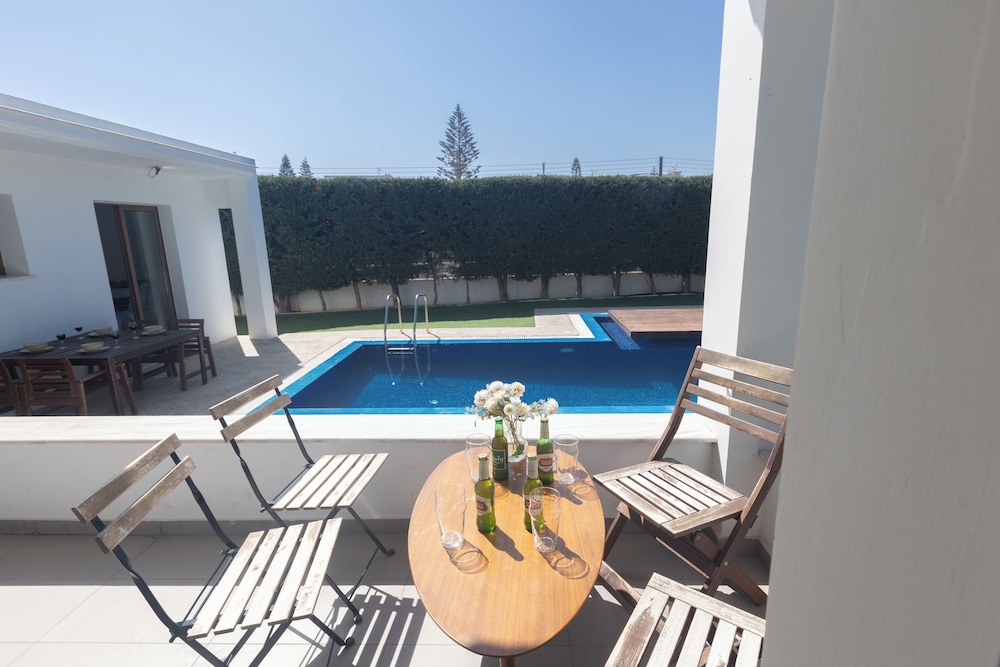 Ayia Napa Satin Villa Svi1
