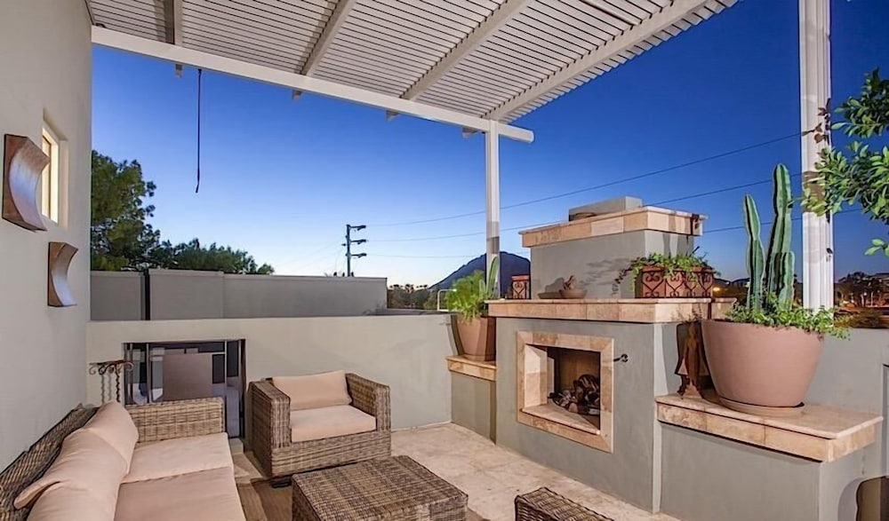 Urban Living By Signature Vacation Rentals