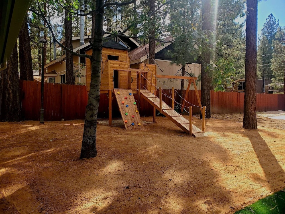 Big Bear Splash