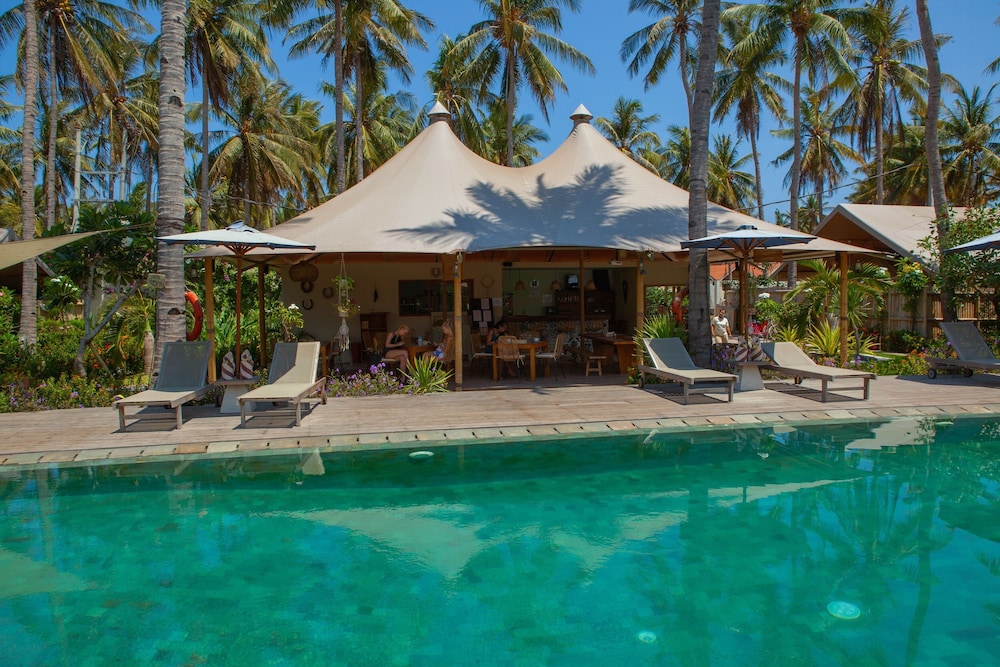 Gili Tenda Resort
