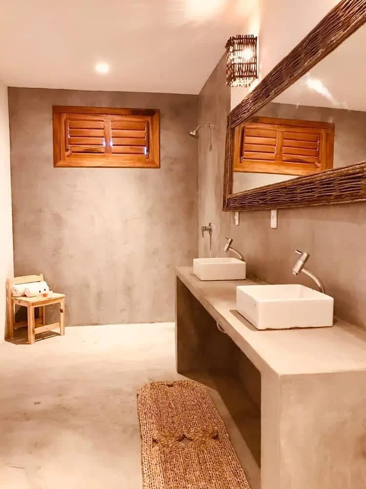 Private Complex With Swimming Pool Close to the Ocean