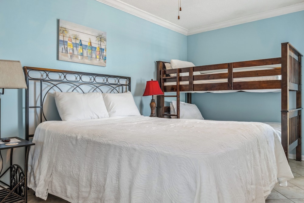 Island Sunrise by Southern Vacation Rentals