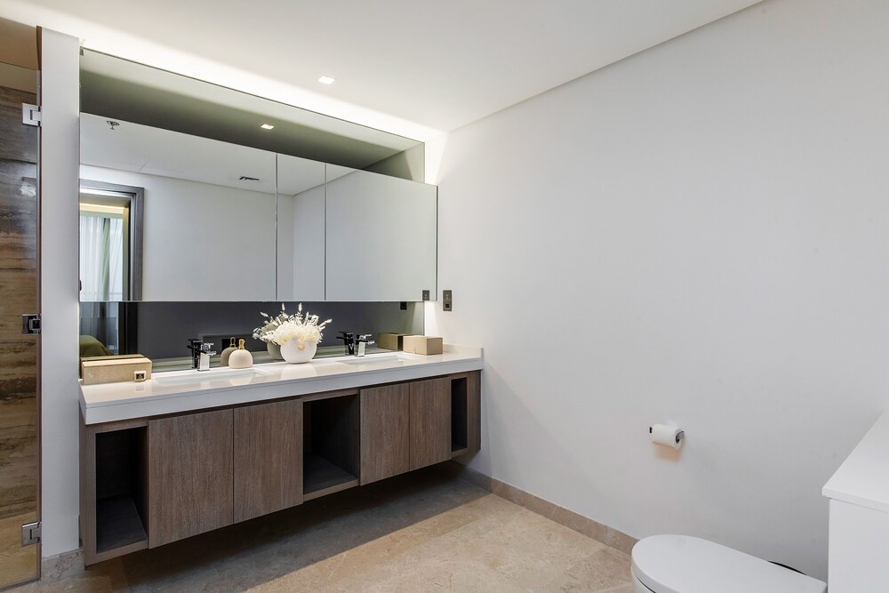 Premium 3BR with Full Burj Khalifa view