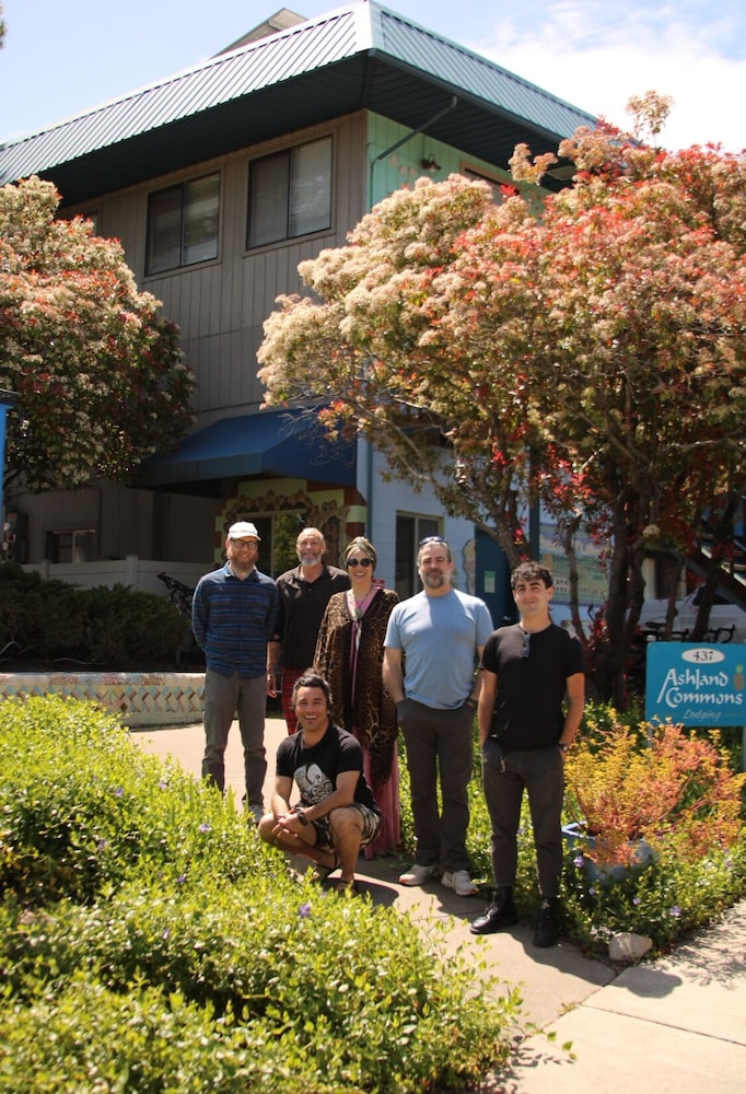 Ashland Vacations - Ashland Commons Hostel - Property Image 15