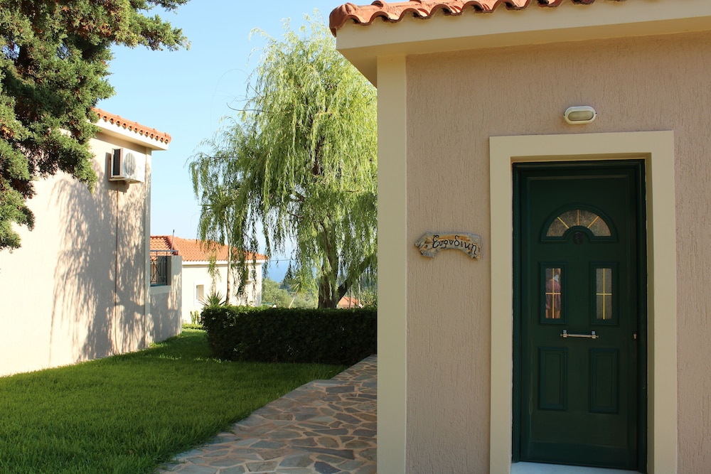 Oneira Villas