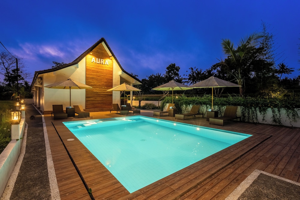 Aura Apartments