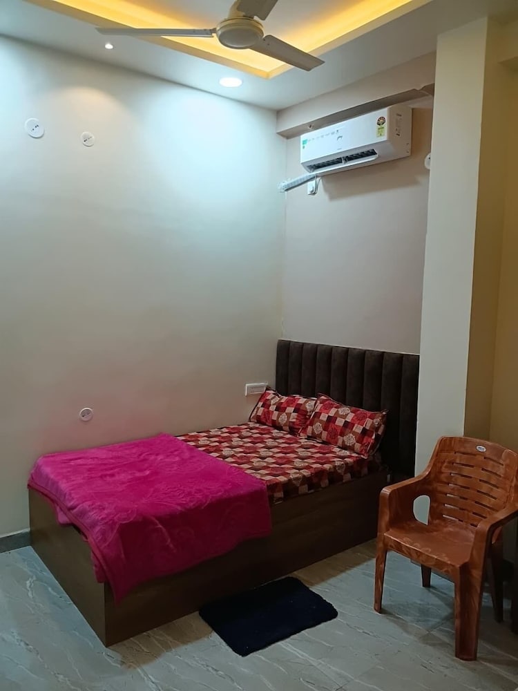 Hotel Keshav