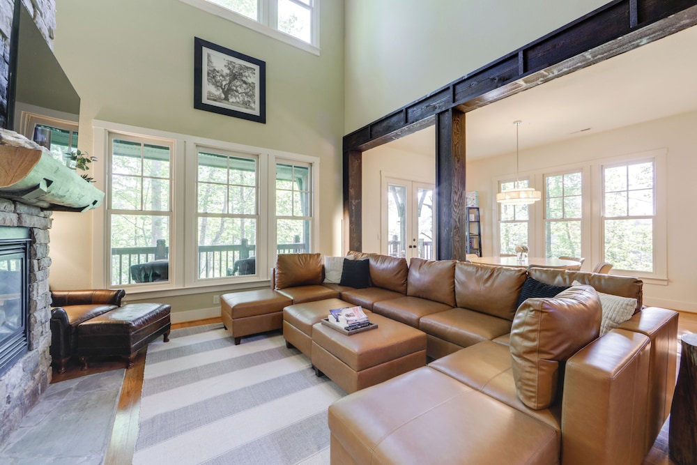 Lake & Pool Access at Bear Lake Reserve Condo!