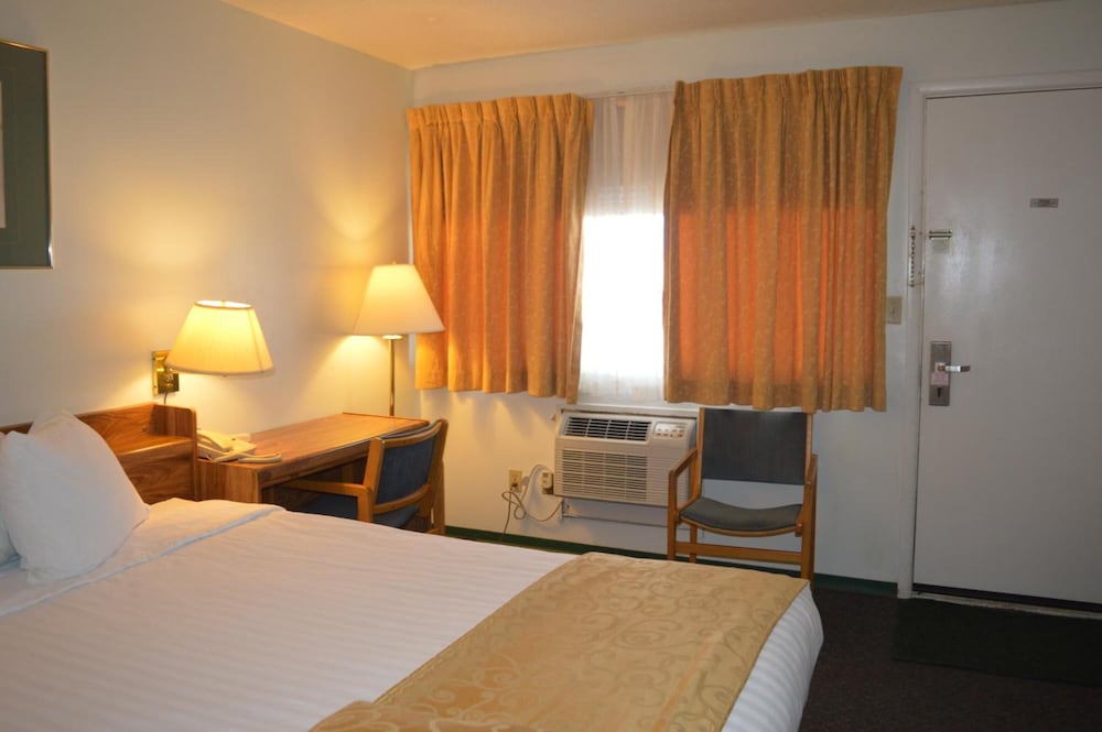 Circle 5 Motel