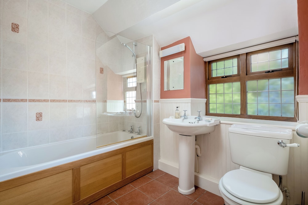 Tom Callows Gorgeous Cottage Oxfordshire