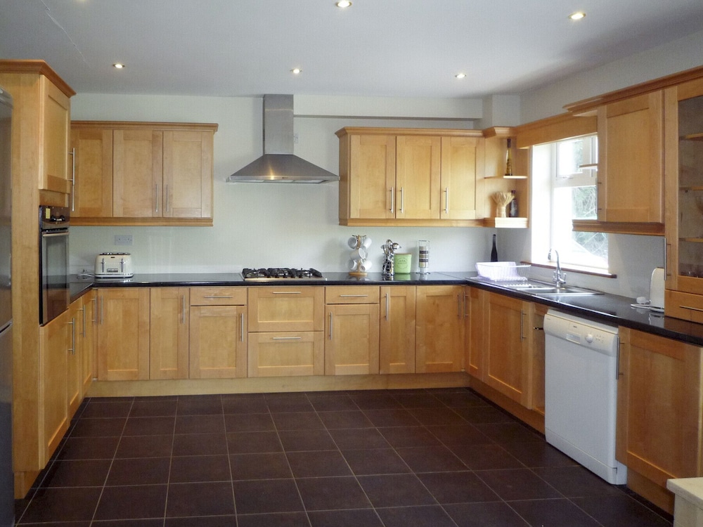 Madams Hill House Killarney