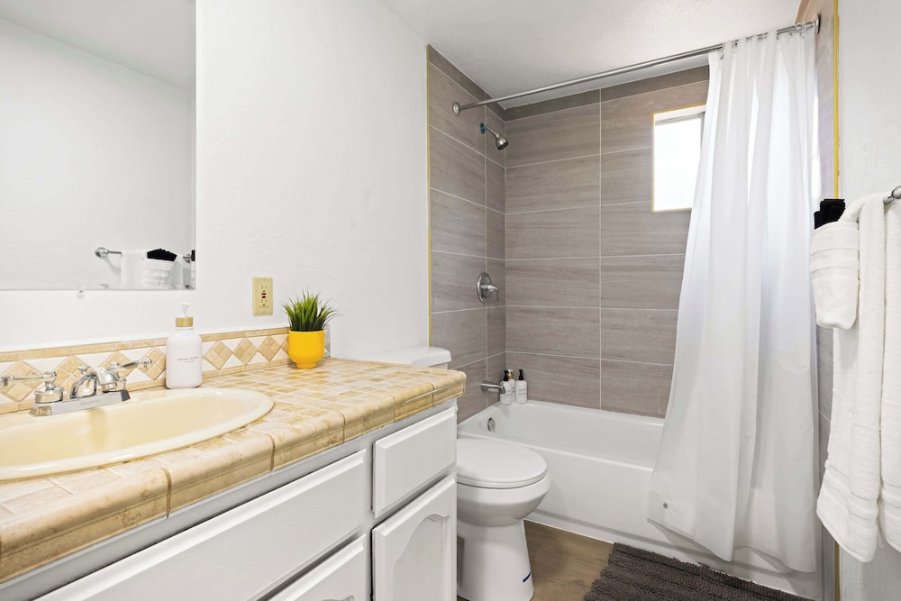@ Marbella Lane - Modern Cabin-style 2BR Home