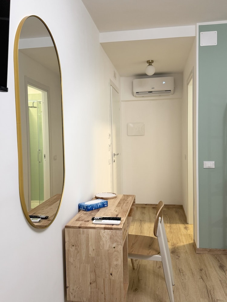 Riviera Smart Rooms