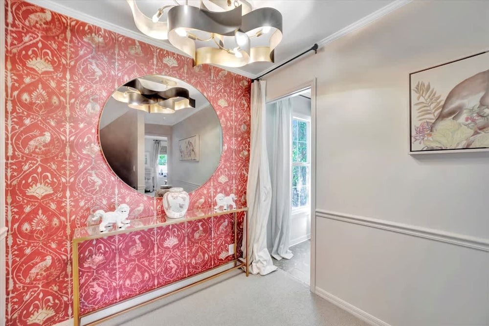 The Royale 2B 4B Luxury Garden Pool Yoga Room