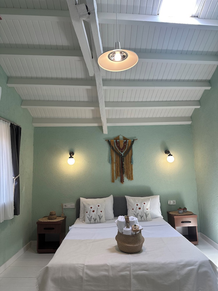 Hanole Macaron Guest House