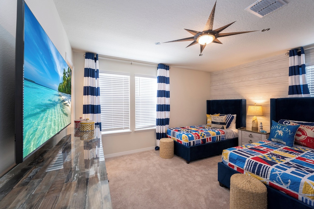 New Jungle Adventure 9BR Villa by Disney