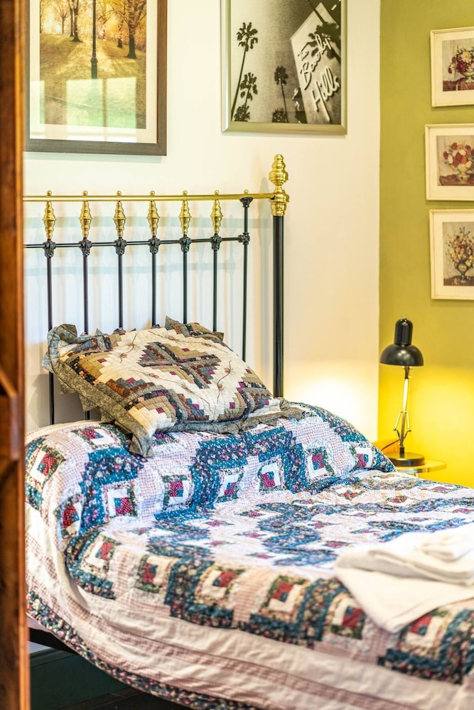 The Spotted Cow City Fringe Pet-friendly