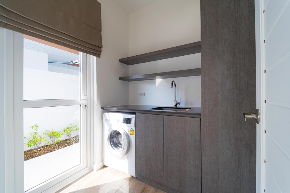 Brand-New Modern 3-Bedroom Villa MB20