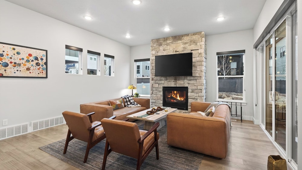 Spacious Park City Home w/ Hot Tub & Game Room Near Skiing & Trails Poppy Peak by Avantstay