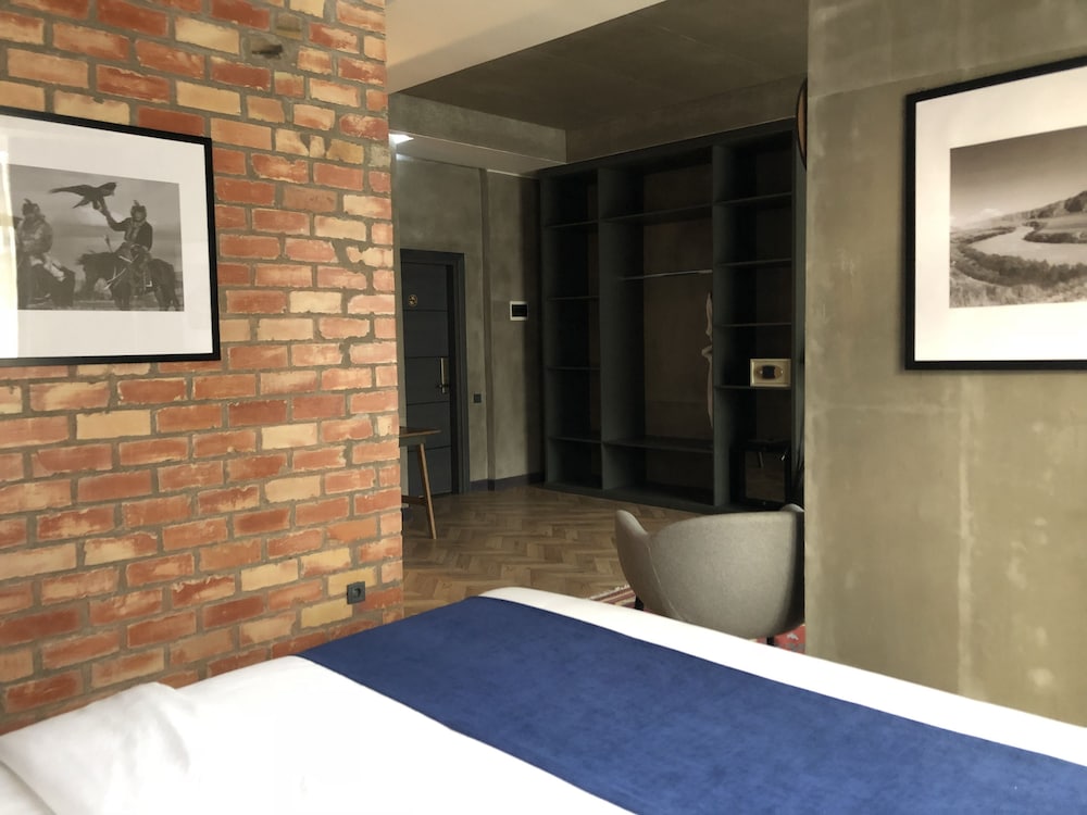 Bugu Hotel Bishkek 74