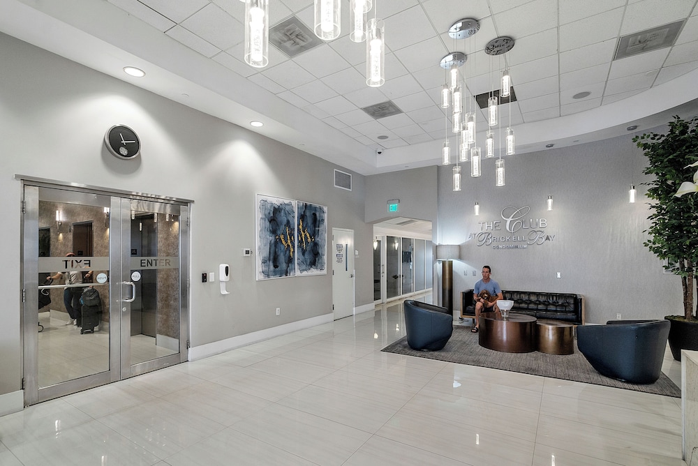 Brickell High-Floor Luxury Condo