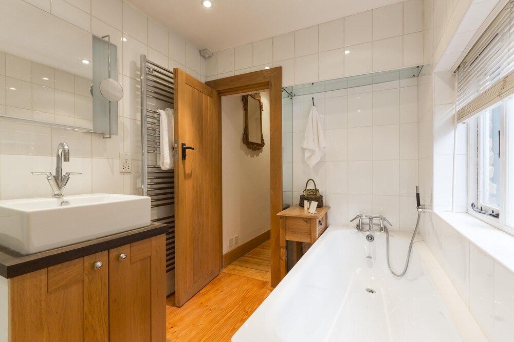 Godfrey Street II by Onefinestay