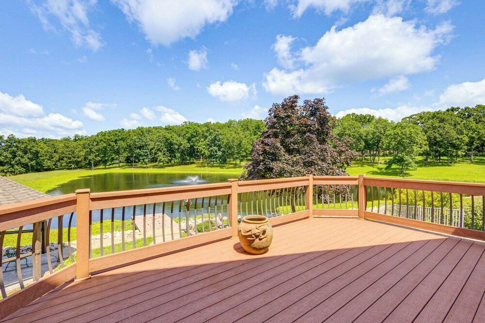 Pool, Lake & Patio: Sweeping De Soto Estate