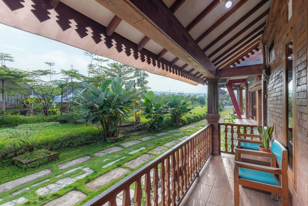 Jawa Dwipa Villa