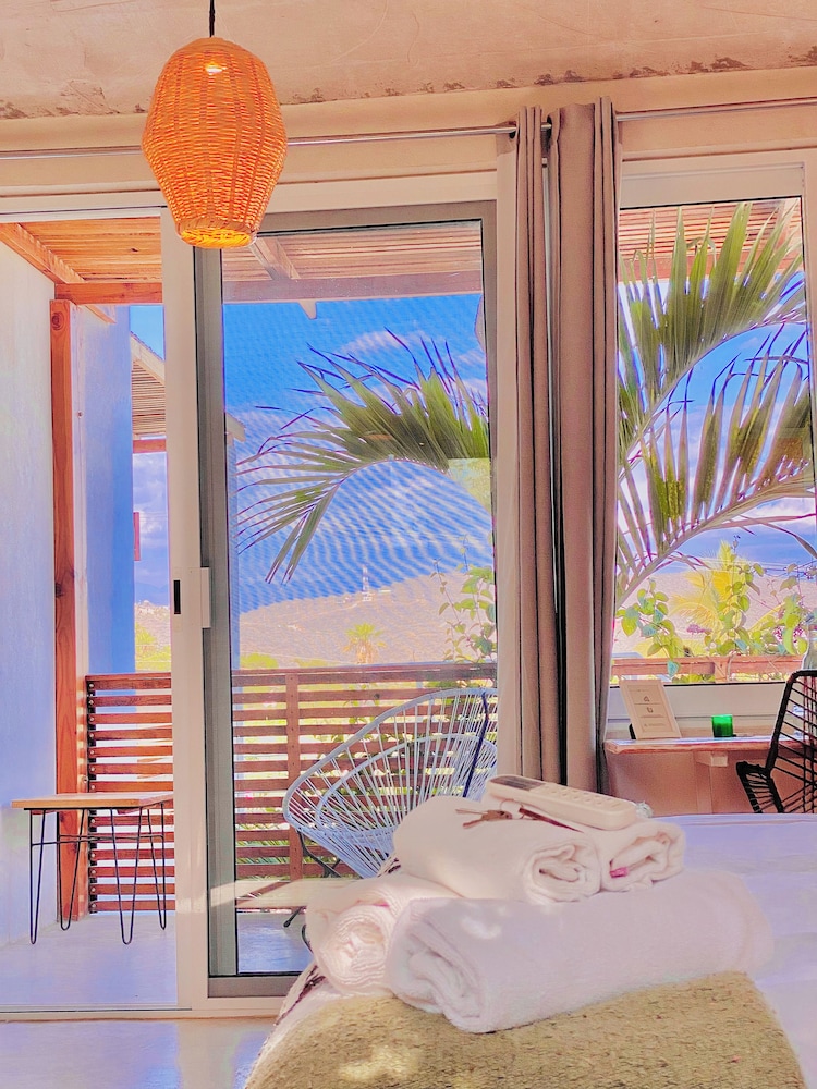 Perro Surfero Hotel Boutique - Todos Santos, BCS