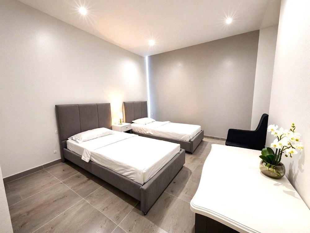 Apartamentos Salguero Sunset - by SOHO
