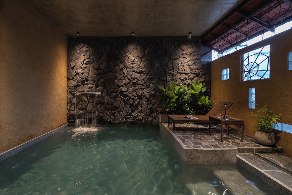 Wazen Retreat Villa Da Nang